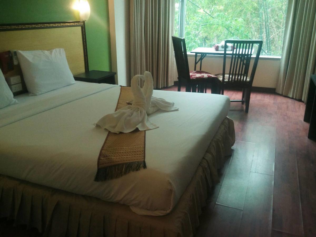 The Imperial Home Hotel Pak Kret Exterior photo