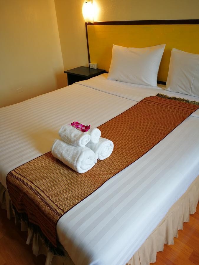 The Imperial Home Hotel Pak Kret Exterior photo